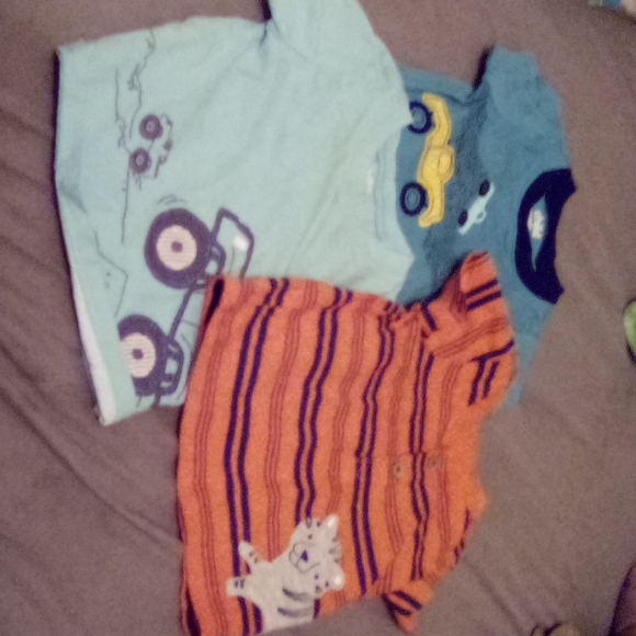 T-shirts - Picture 4 of 6